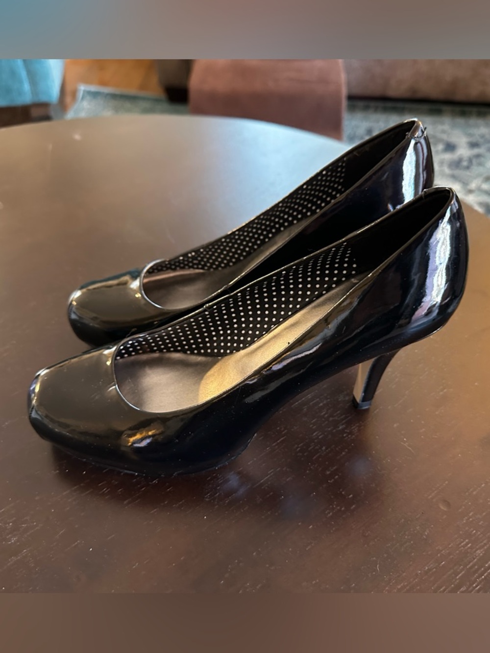 Madden Girl Black Patent Mid Heel Pumps Women’s Size 7
